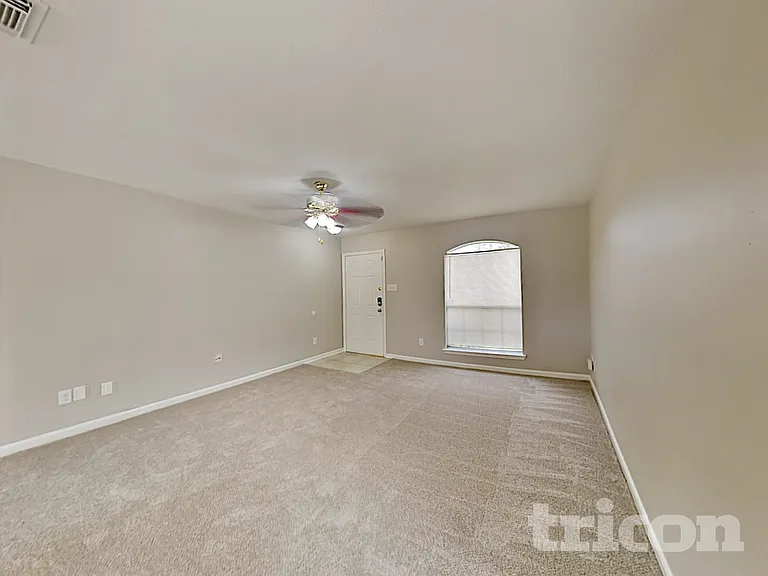 8707 Texas Acorn Ave — Photo 5