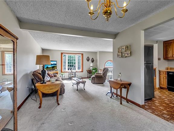 3rd image of 1322 Vanderbilt Ave