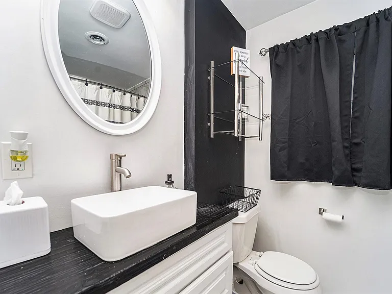 12215 Hillcroft St — Photo 18