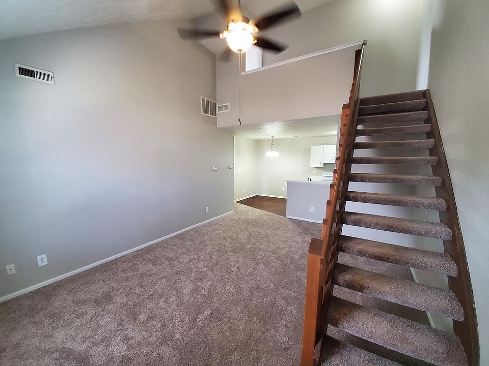 1st image of 6074 Applegrove Ln