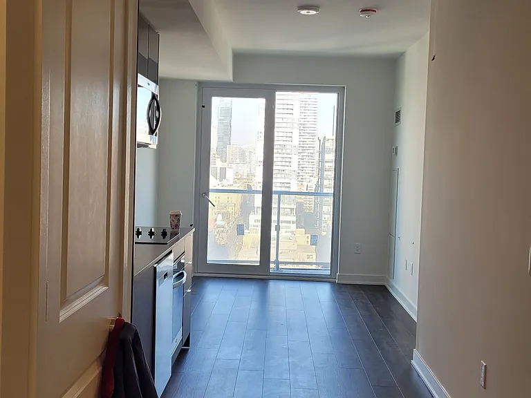 100 Dalhousie St #2003 — Photo 5