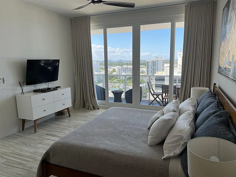 100 Lincoln Rd #Penthouse 9 — Photo 29