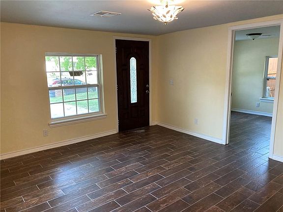 5th image of 3601 S Shartel Ave