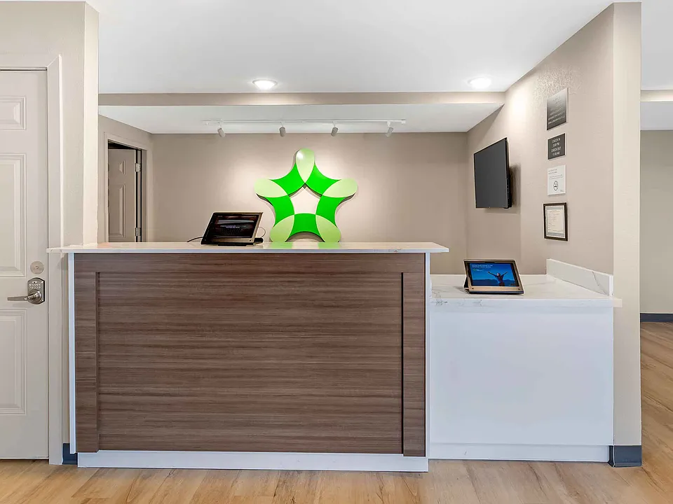 Lobby and Guest Check-in