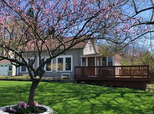 202 Garrett Dr, Manlius, NY 13104