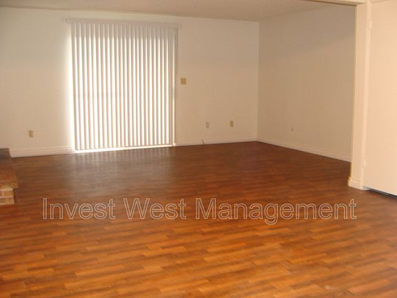 2nd image of 1120 NE Minnehaha St
