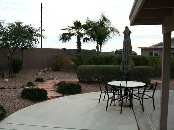 Nice Backyard with Mountain Views 