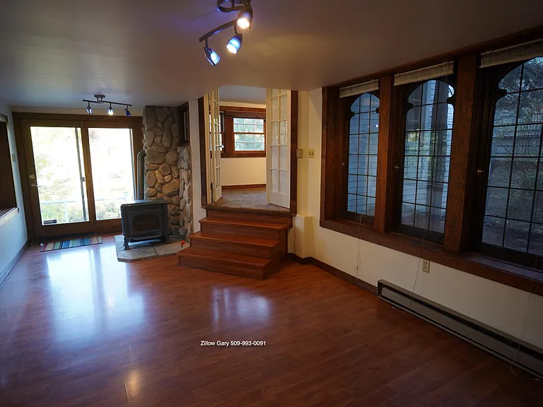 2104 W Clarke Ave — Photo 39