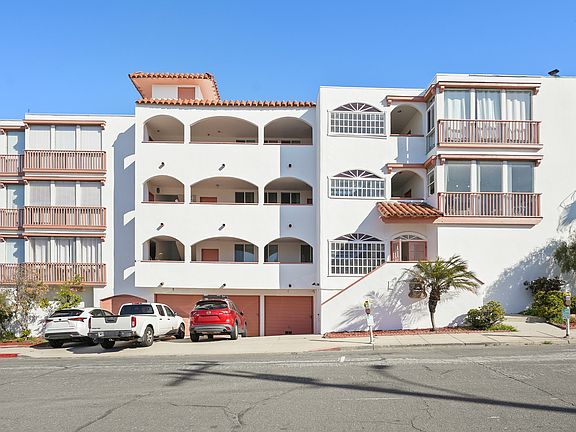2nd image of 101 Monterey Blvd APT 10