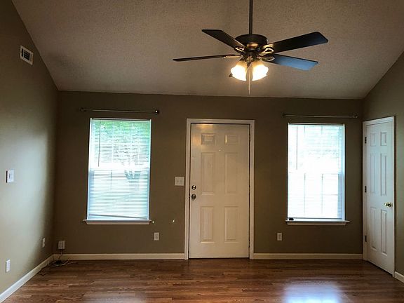 2nd image of 350 Needham Blvd