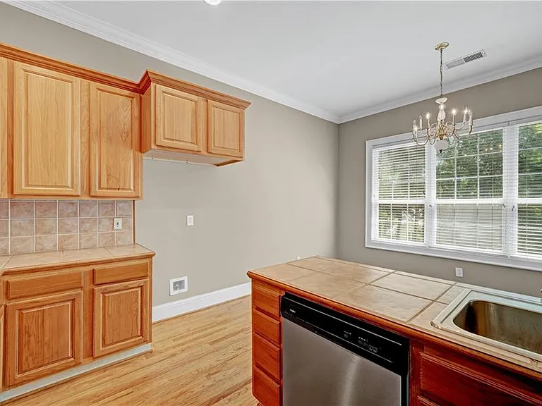 1566 Greyson Rdg — Photo 10