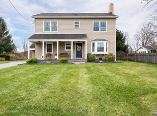 19 Captolene Ave, Bloomingdale, NJ 07403