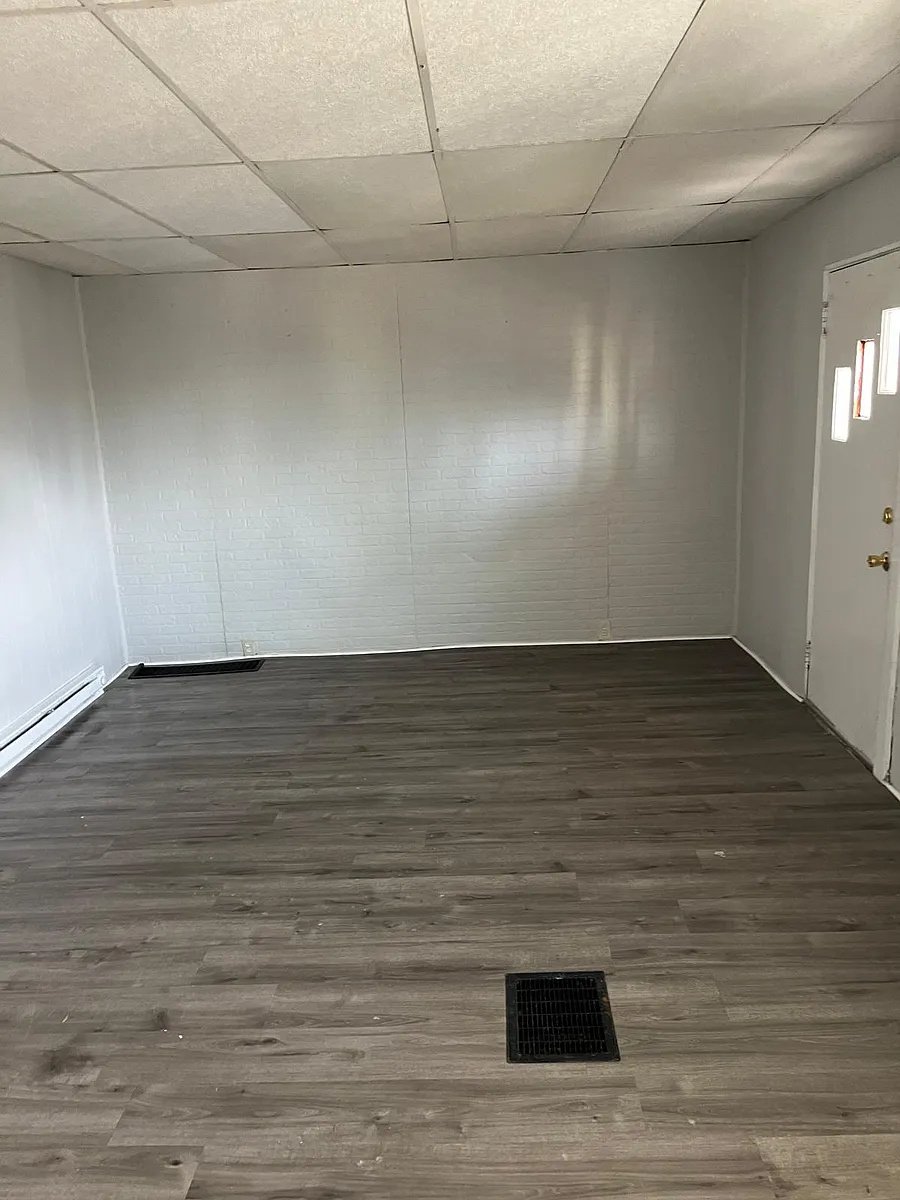 Building Photo - 2319 S Braddock Ave #1
