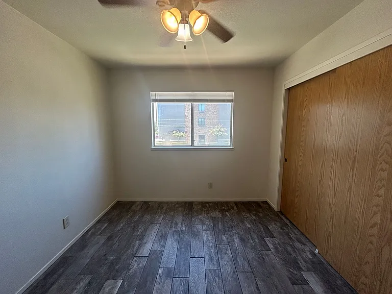 104 S Parsons Ave #E — Photo 26