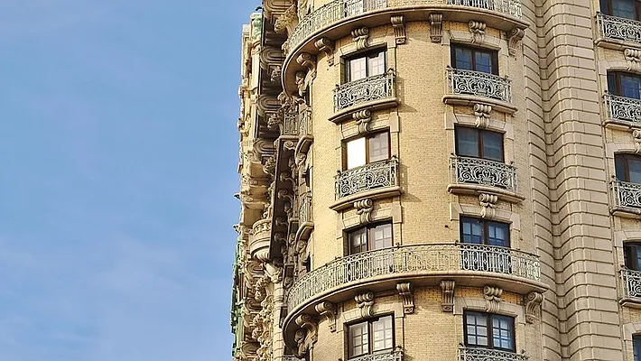 Rented by Park Property Advisors | media 14