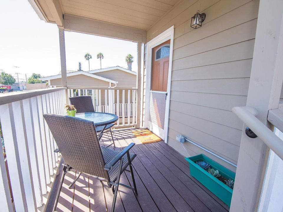 Private upstairs patio and entrance