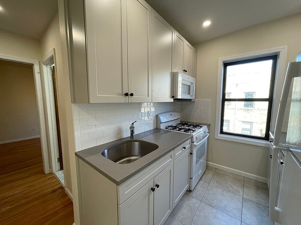 1st image of 29-21 21st Ave #D1