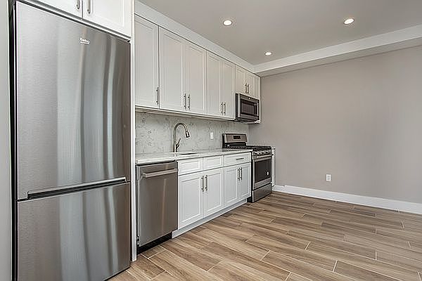 1st image of 37-14 31st Ave APT 3B