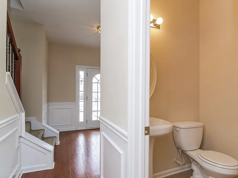 4940 Hopewell Manor Dr — Photo 25