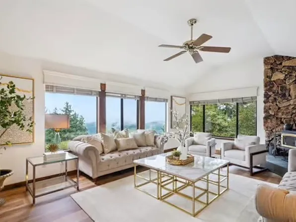 23762 Hutchinson Rd, Los Gatos, CA 95033