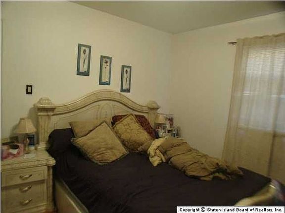 5th image of 127 Jefferson St