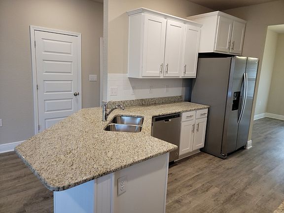 5th image of 3874 Conrad Ct