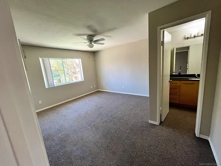 7405 Charmant Dr #2004 — Photo 11