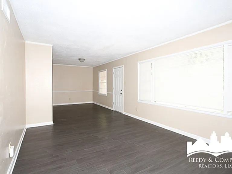 4057 Faronia Dr — Photo 7