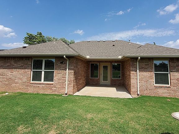 5th image of 324 Glenhaven Dr