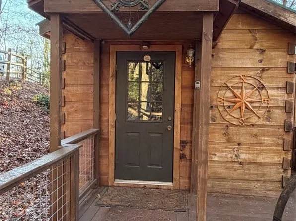 157 Wolf Trail, McGrady, NC 28649