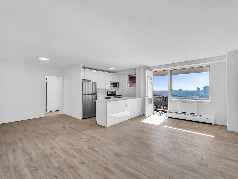 1st image of 5800 Arlington Ave APT 17D