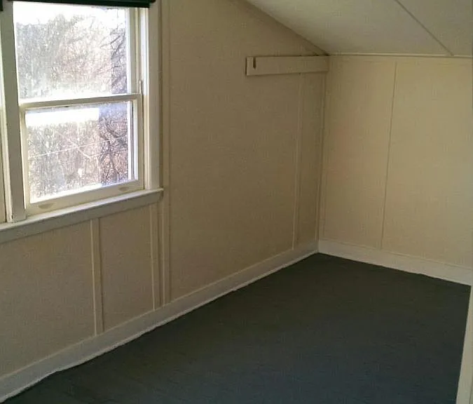 Private Enclosed Porch