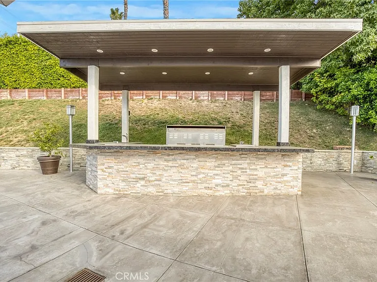 2461 Allanjay Pl — Photo 25