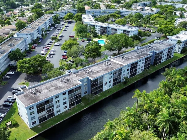106 Royal Park Drive #1C, Oakland Park, FL 33309