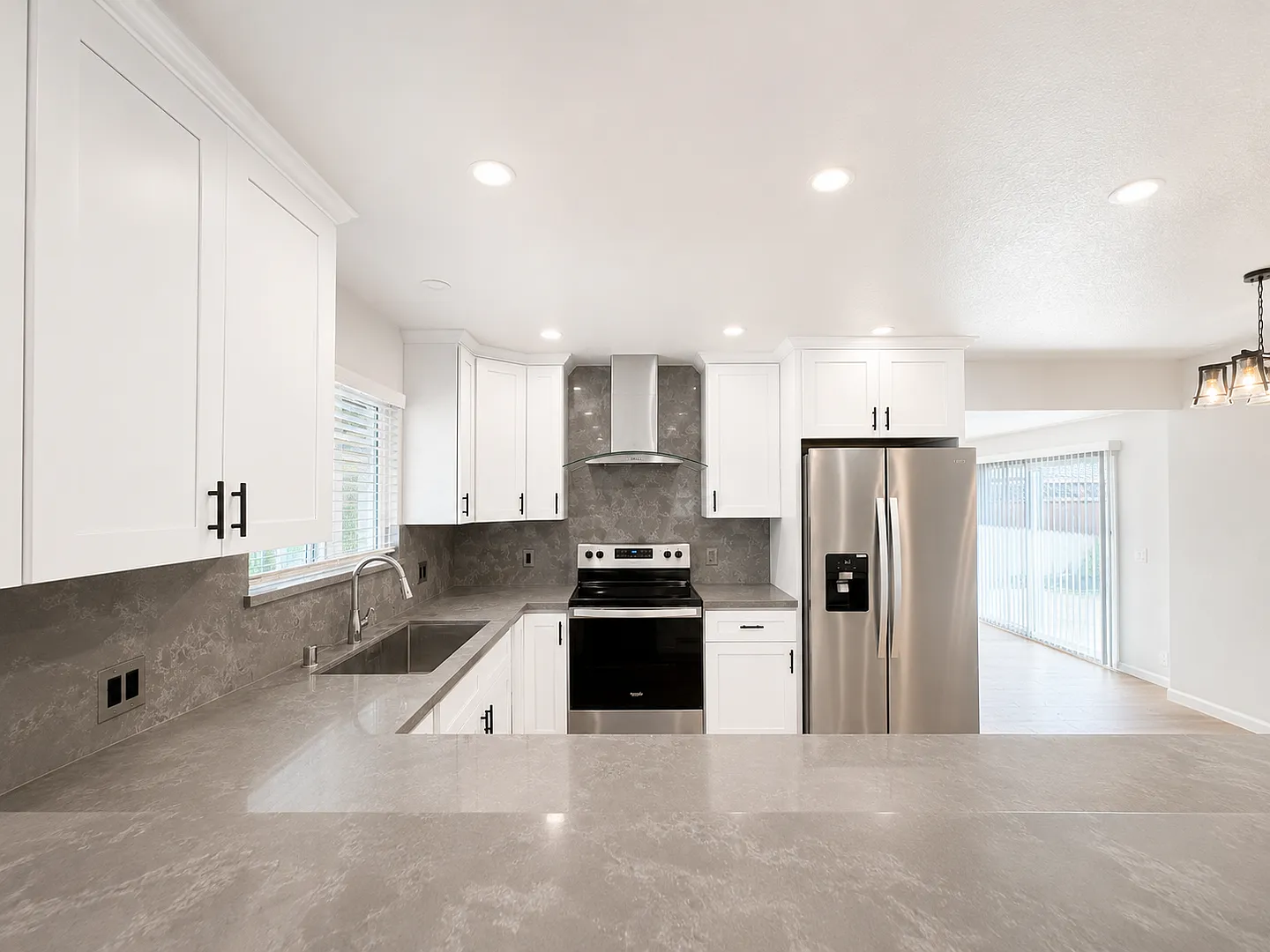 Beautifully Remodeled 3 bedroom home is in heart of Silicon Valley, near everything! — Photo 3
