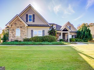 16 W Cove Dr, Newnan, GA 30263