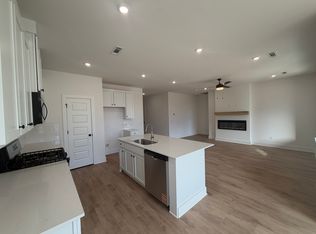 2340 Longfellow Dr, Bentonville, AR 72713