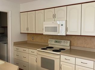 806 Christopher Dr, Reading, PA 19610
