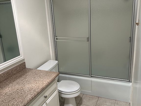 4th image of 2636 28th St APT 7