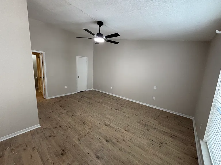 2125 Augusta Dr #40 — Photo 18