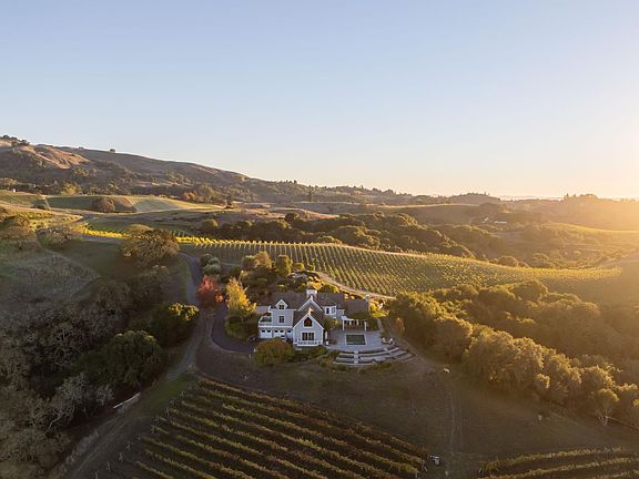 3rd image of 295 Sonoma Ridge Road