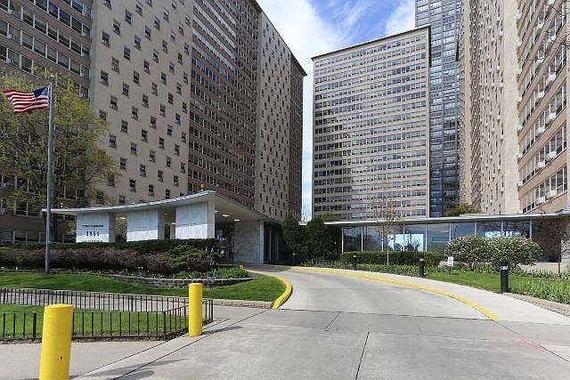 1st image of 3950 N Lake Shore Dr #A_1601