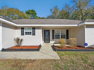 322 Strawbridge Dr, Crestview, FL 32539