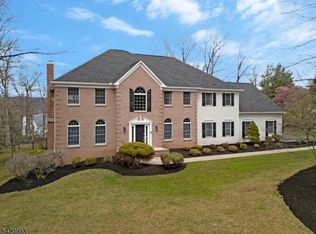 26 Winslow Dr, Bridgewater Twp., NJ 08836
