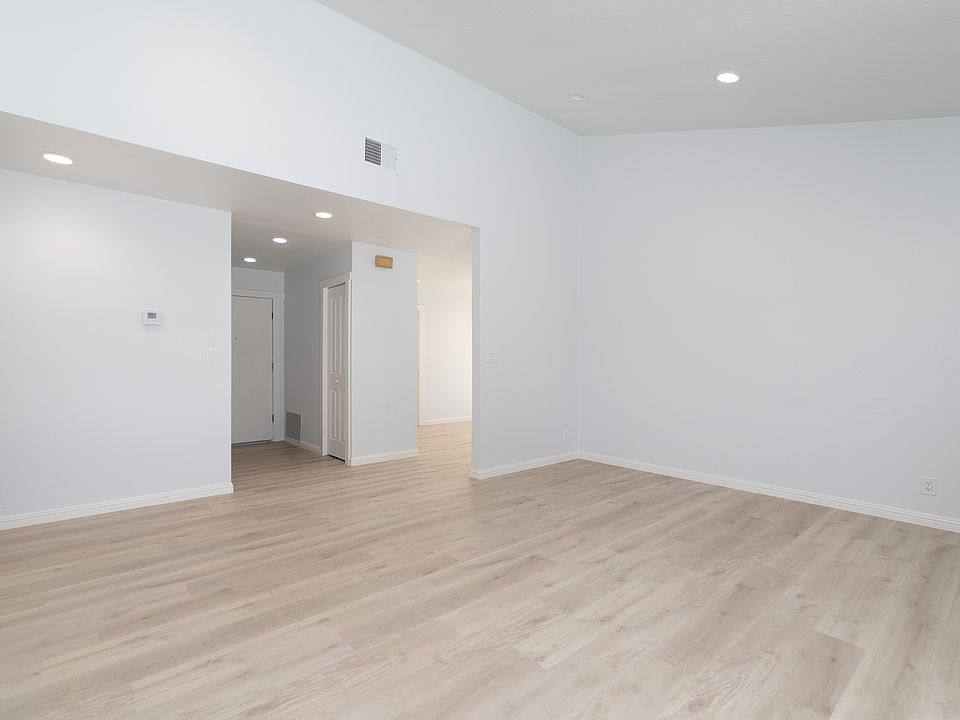1st image of 34811 Wabash River Pl
