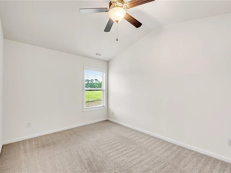 4920 Breezewood Cir — Photo 23