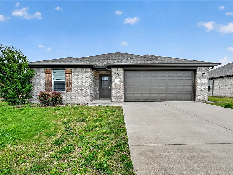 3408 Brookstone Dr — Photo 2