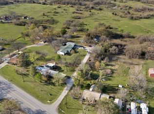 202 Johns Dr, Chico, TX 76431