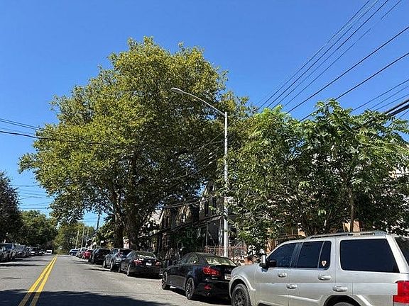 5th image of 11173 43rd Ave