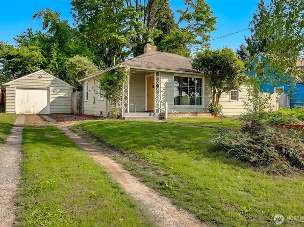 12238 76th Avenue S, Seattle, WA 98178
